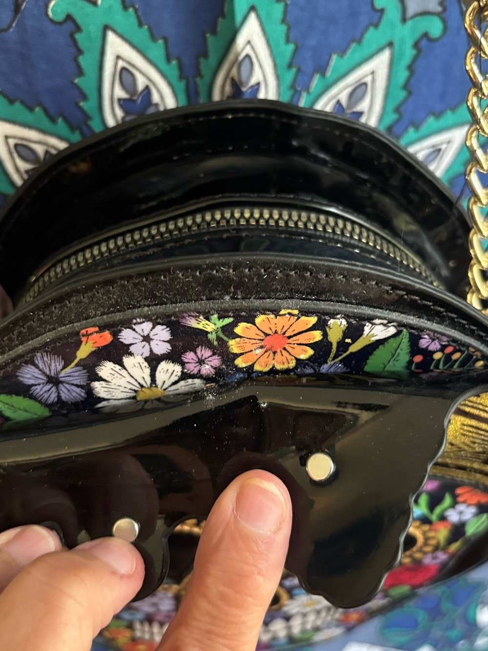 Betsey Johnson Halloween "Queen Sugar Skull" Kitsch Crossbody Bag - Picture 9 of 11